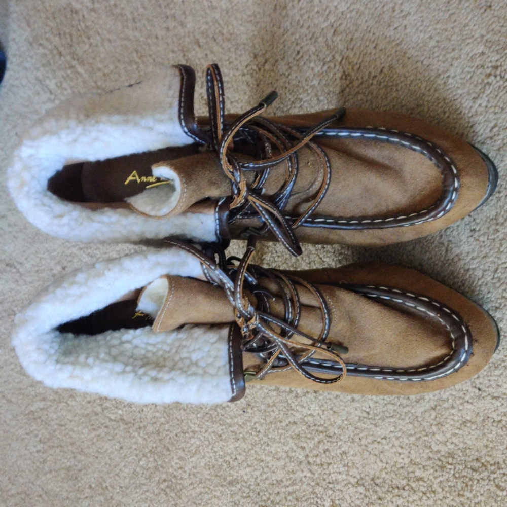 Anne Michelle 4" heel size 9 brown